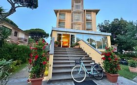 Hotel Florida Tirrenia