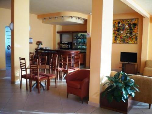 Hotel Florida Tirrenia Esterno foto