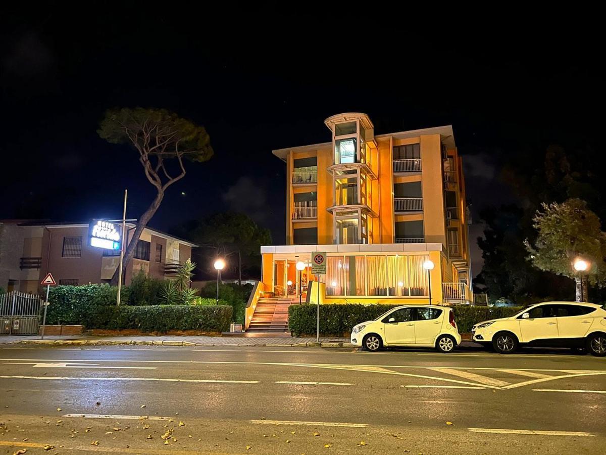 Hotel Florida Tirrenia Esterno foto