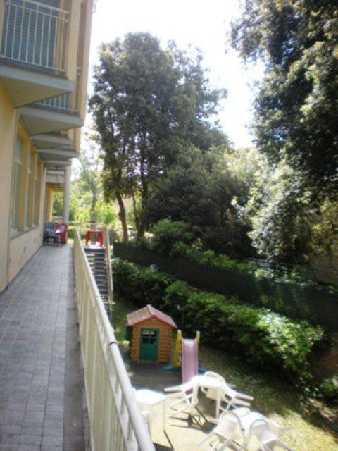 Hotel Florida Tirrenia Esterno foto