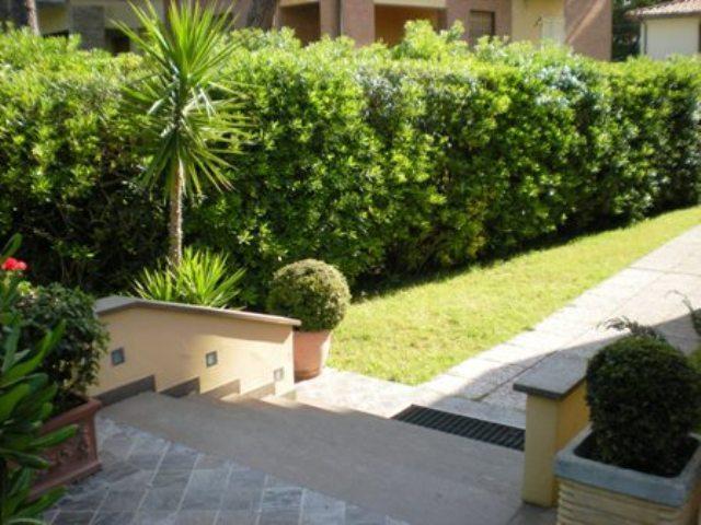Hotel Florida Tirrenia Esterno foto